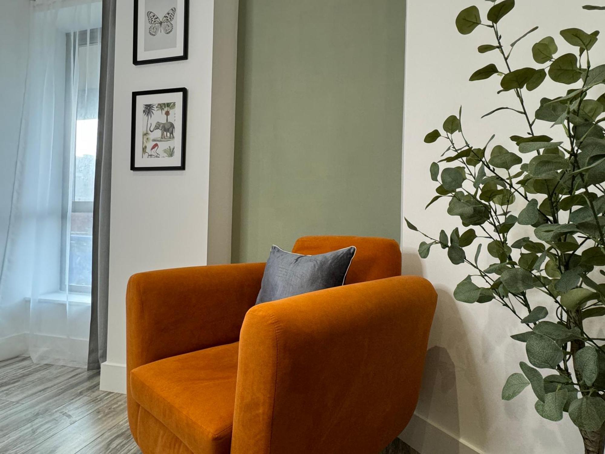 Modern One-Bedroom Apartment Swindon Buitenkant foto